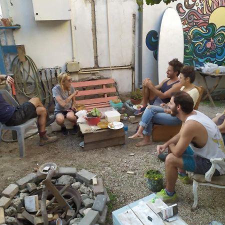 Juha'S Guesthouse - Zarqa Bay Jisr ez Zarqa Eksteriør billede