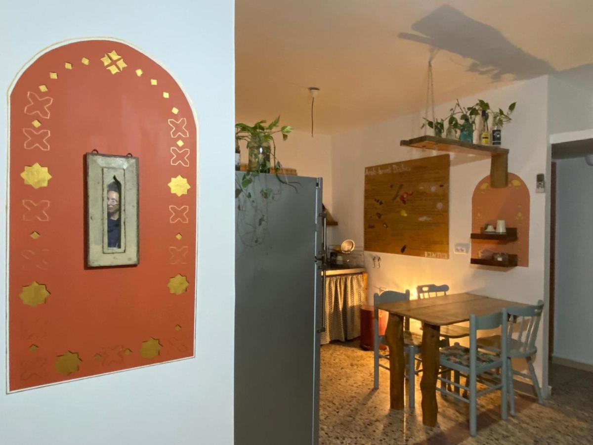 Juha'S Guesthouse - Zarqa Bay Jisr ez Zarqa Eksteriør billede