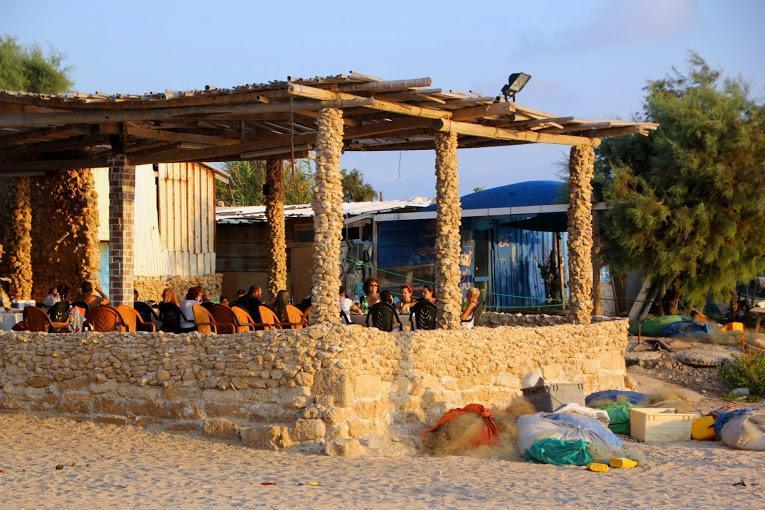 Juha'S Guesthouse - Zarqa Bay Jisr ez Zarqa Eksteriør billede