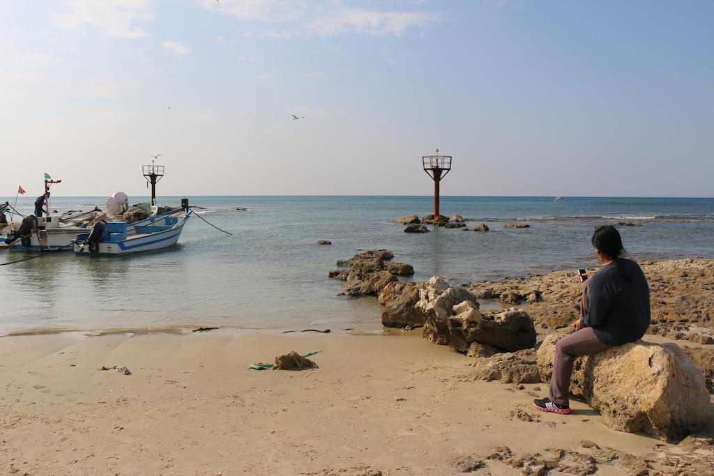 Juha'S Guesthouse - Zarqa Bay Jisr ez Zarqa Eksteriør billede